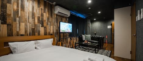 商务双人房或双床房 | 办公桌、遮光窗帘、隔音、熨斗/熨衣板