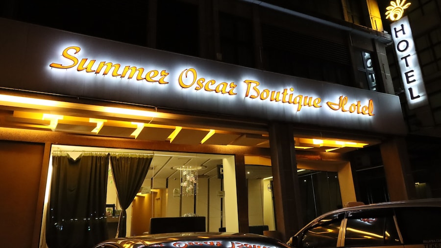 Summer Oscar Boutique Hotel