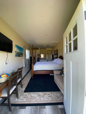 1 makuuhuone, työpöytä, silitysrauta/-lauta, ilmainen Wi-Fi