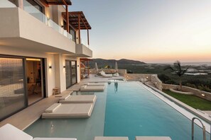 A heated pool - Casa di Franco Seaview - Heated* pool, gym & hammam (Kissamos)