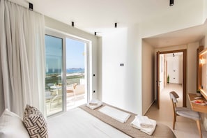 7 bedrooms, iron/ironing board, free WiFi, bed sheets