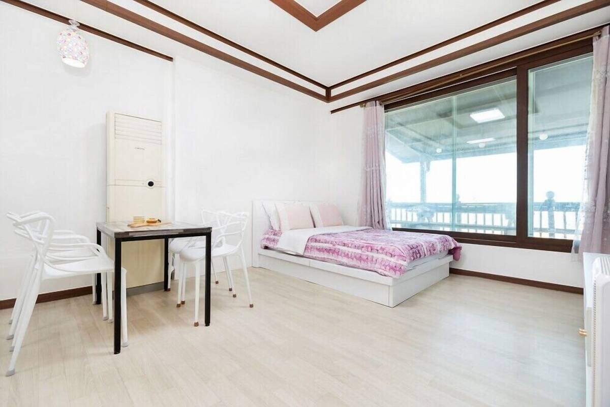 Habitación (Lavender)