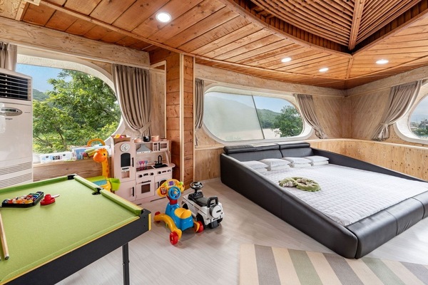Basic Room, 2 Bedrooms (suite room( Private Use)) | 1 bedroom, free WiFi