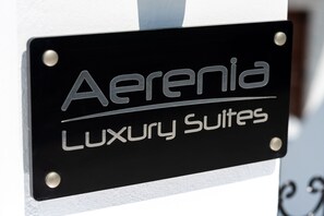 Exterior - AERENIA SUITES (Santorini)