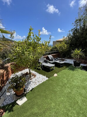 Property grounds - Apartment between sea and esterel (Théoule-sur-Mer)