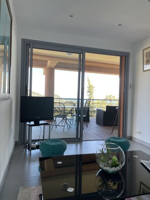 Living area - Apartment between sea and esterel (Théoule-sur-Mer)