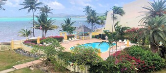 Suite Dreams at Colony Cove - 2 bed / 2 bath seaside condo- beach and pool.