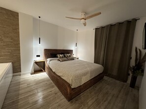 1 bedroom, bed sheets