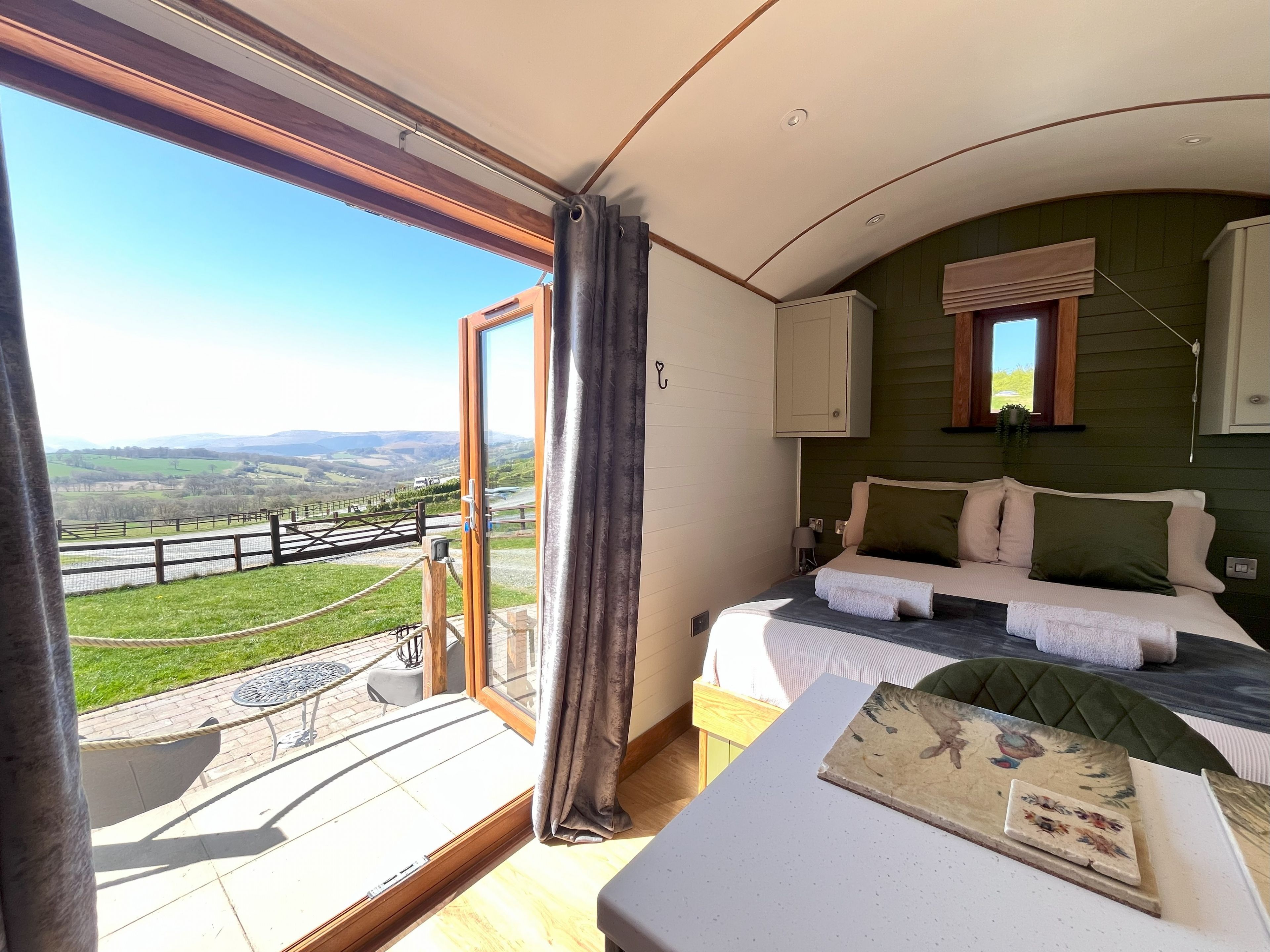 1 soverom, wi-fi (inkludert) og sengetøy