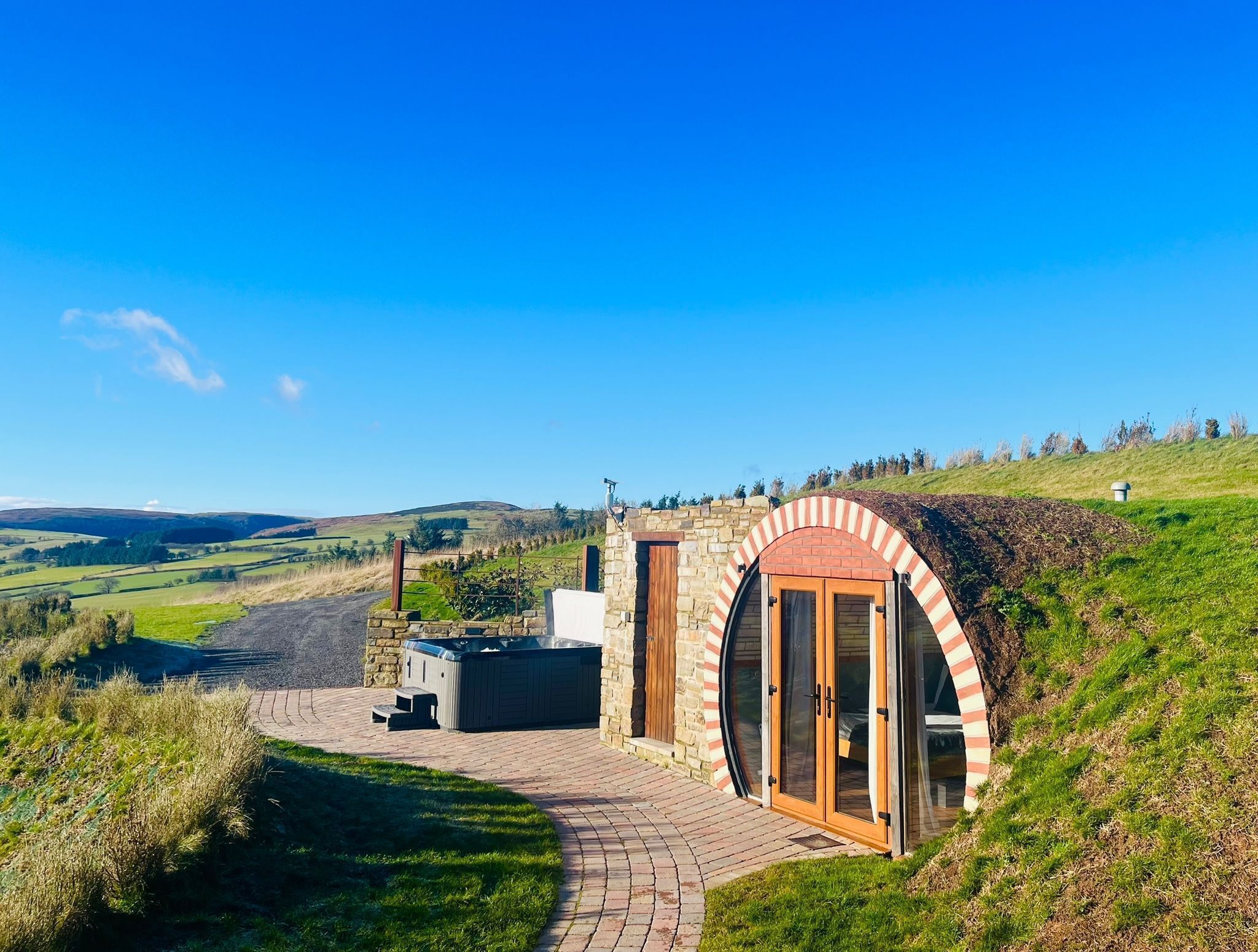 المنشأة من الخارج