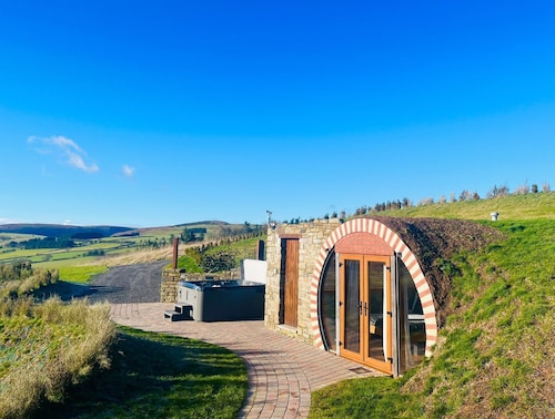 Hedgehogs View -  a hobbit hut that sleeps 6 guests  in 3 bedrooms