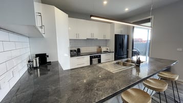 Fridge, microwave, oven, stovetop