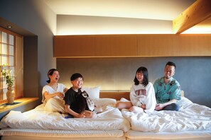 Casa | Cortinas blackout, wifi gratis y ropa de cama 