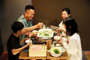 House | In-room dining