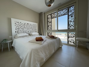 3 Schlafzimmer, Reisekinderbett, kostenloses WLAN, Bettwäsche