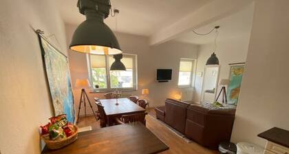 Bright 3 room apartment near the university