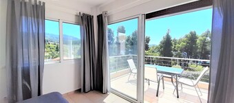 Alterra Vita Homes by the Sea: 2-bedroom Apartment with BBQ