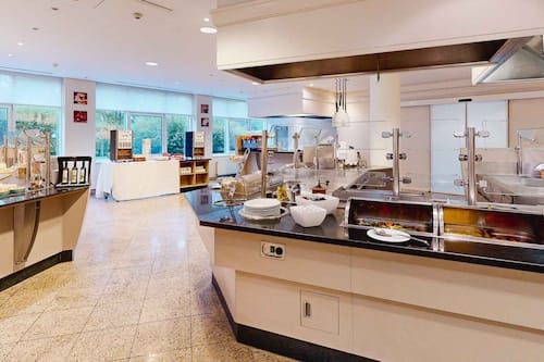 Daily buffet breakfast for a fee