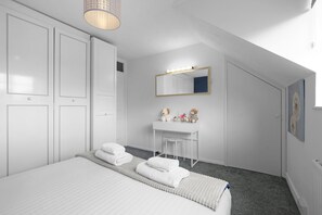 House, 1 Bedroom | 1 bedroom, bed sheets