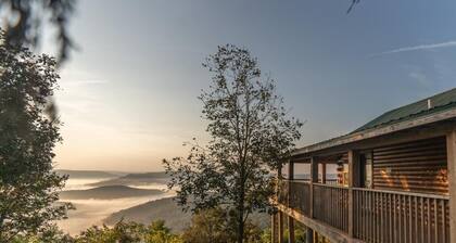 Cabin X w/ Hot Tub & Beautiful Views