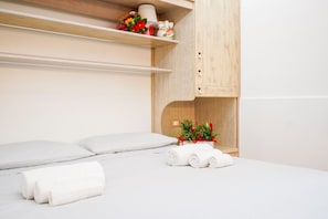 1 chambre, fer et planche Ă repasser, Wi-Fi, draps fournis