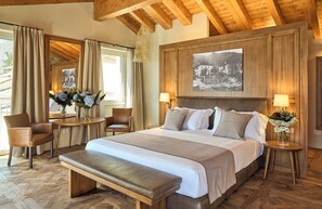 Suíte estúdio panorâmica, terraço, vista para o lago | Roupas de cama premium, edredons de pluma, camas Select Comfort