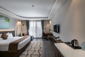 Standard Room, 1 Large Single Bed | Living area