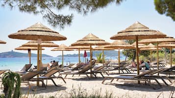 Beach nearby, white sand, free beach shuttle, sun-loungers