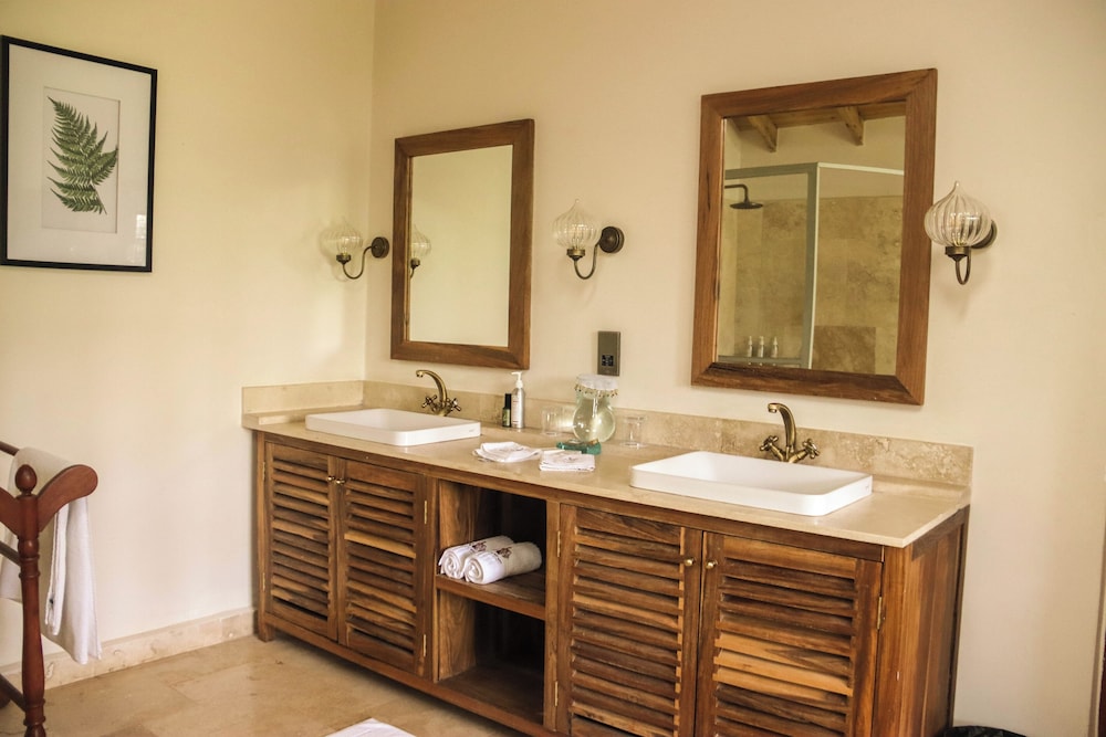 Karen Blixen Coffee Garden and Cottages by null