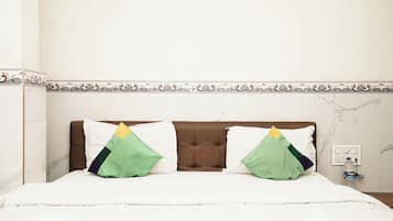 Triple Bed Super Deluxe Room | Desk, free WiFi, bed sheets