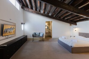 2 chambres, fer et planche à repasser, accès Internet, draps fournis