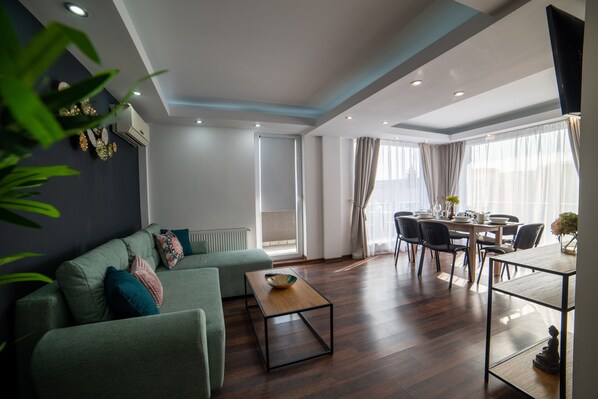Executive Apartment | Living area