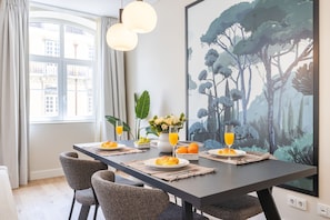 Classic-Apartment | Wohnbereich | Flachbildfernseher