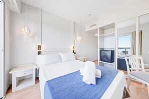 Single Room | Down comforters, in-room safe, desk, laptop workspace - Hotel Ankaa - Adults Only  (Manacor)