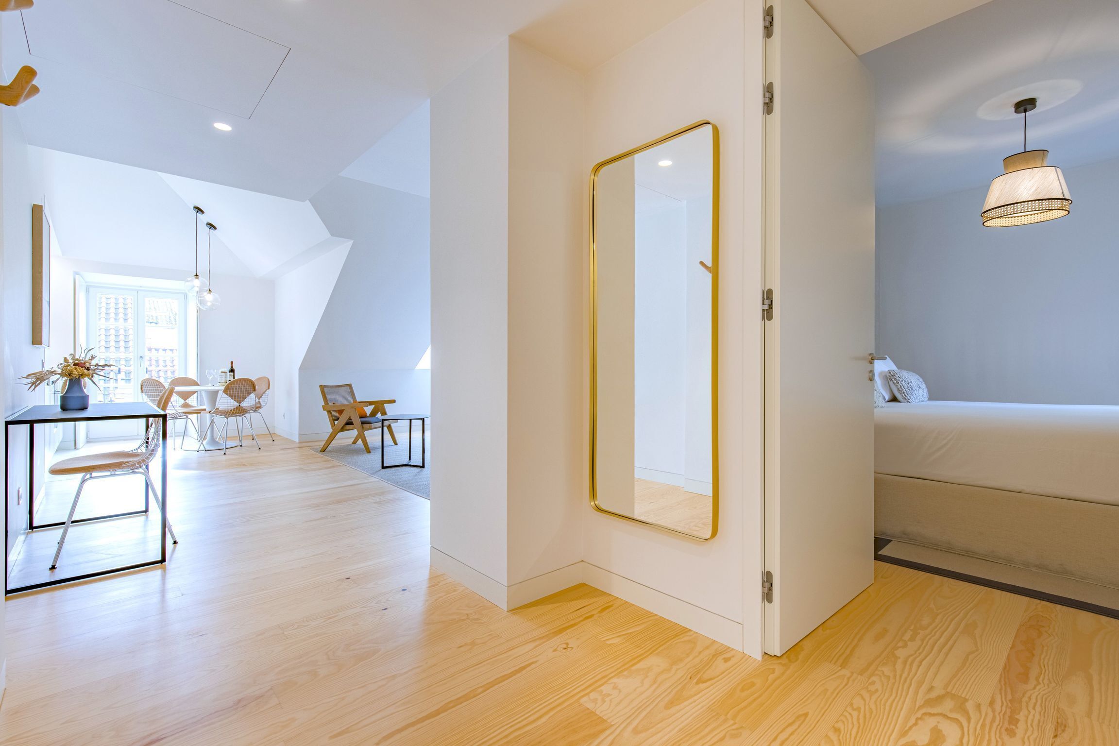 Standard-ullakkohuoneisto | Oleskelualue | Televisio