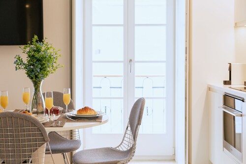 Ando Living Douradores House