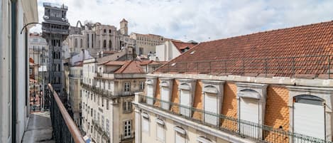 Superior-Apartment | Blick auf die Stadt