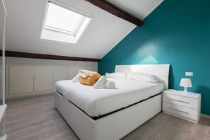 2 chambres, fer et planche à repasser, accès Internet, draps fournis