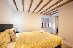 Apartamento Business | 1 dormitorio, tabla de planchar con plancha, wifi gratis y ropa de cama