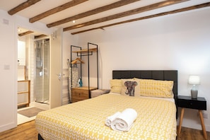 Business-Apartment | 1 Schlafzimmer, Bügeleisen/Bügelbrett, kostenloses WLAN, Bettwäsche