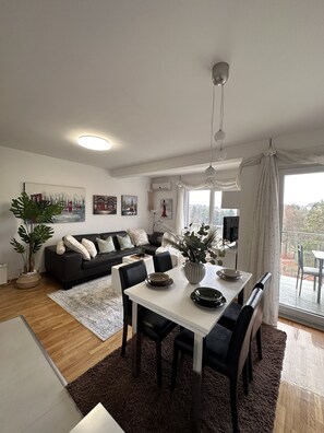Smart TV, books - Japanese Garden Fronted, enchating nature view (Vrnjacka Banja)
