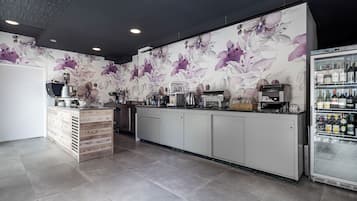 Bar (in der Unterkunft)