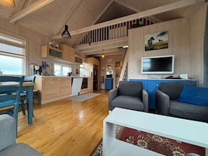 Bungalow | Free WiFi - Áshamrar (Selfoss)