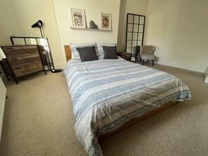 2 bedrooms, iron/ironing board, travel cot, free WiFi - Cosy Home in the centre of Amble (Amble)