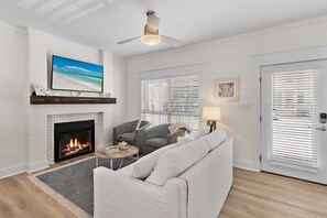 Unclassified image, 3 of 41, button