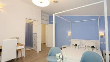 Decoración personalizada, muebles diferentes y escritorio