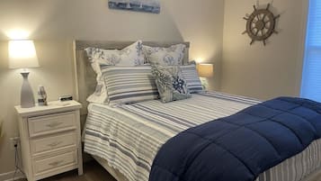 3 bedrooms, desk, iron/ironing board, travel crib