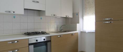 Fridge, oven, dishwasher, toaster