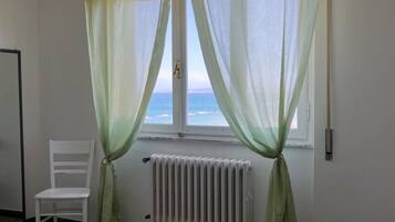 3 camere, ferro/asse da stiro, Wi-Fi