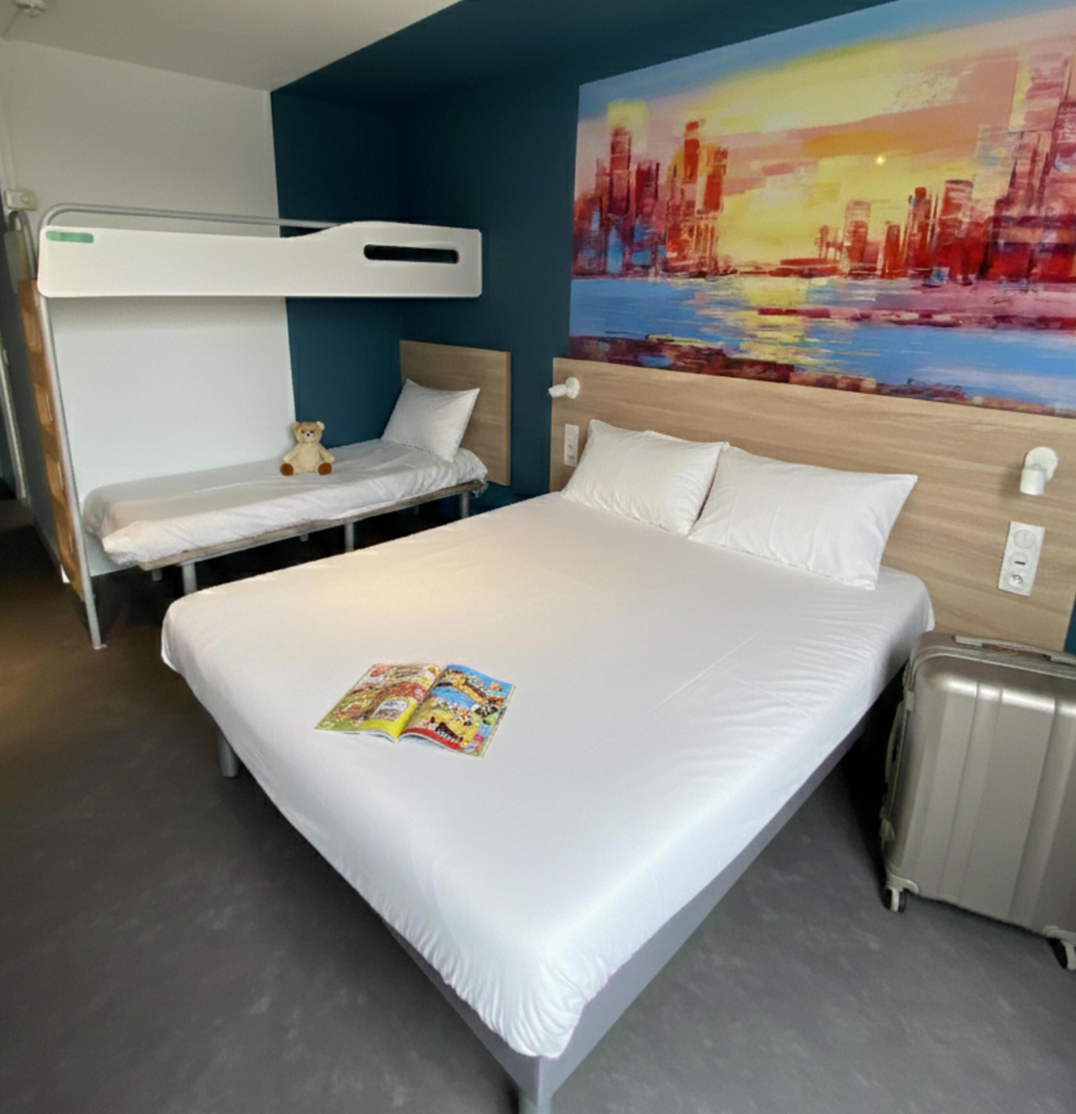 Room, Multiple Beds | Laptop workspace, free WiFi, bed sheets